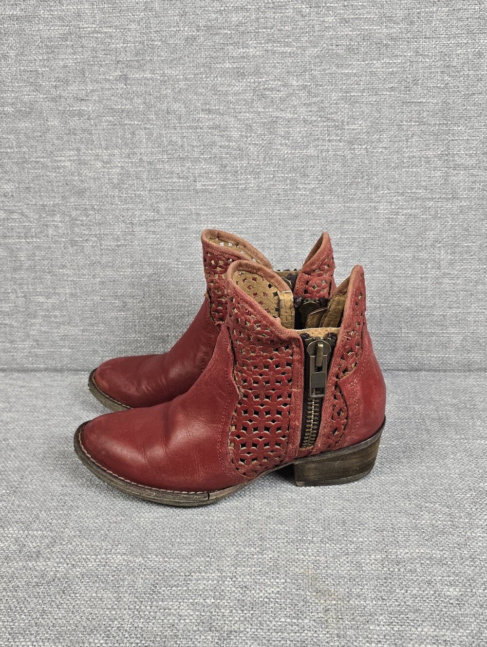 Circle G By Corral Womens Red Cutout Shortie Boots Sz 6